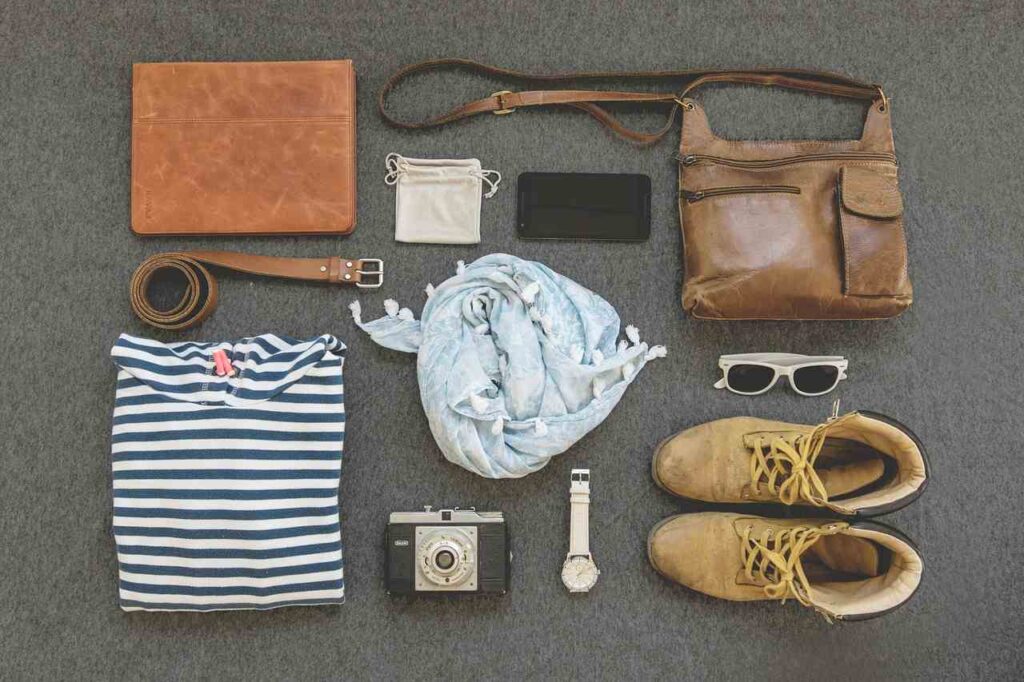 Style et confort : les essentiels vestimentaires en voyage